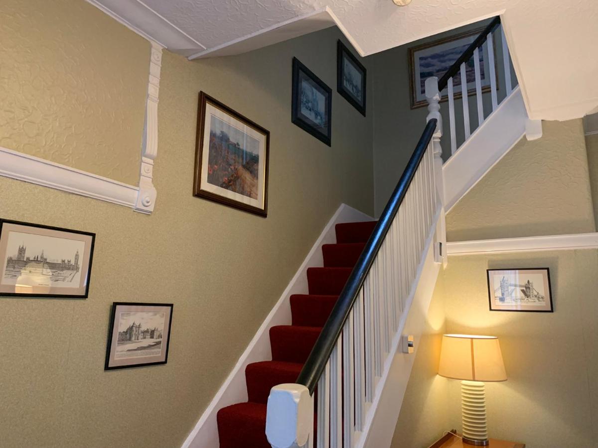 Heather Glen. Six Bedroom Home Near The Sea. Blackpool Bagian luar foto