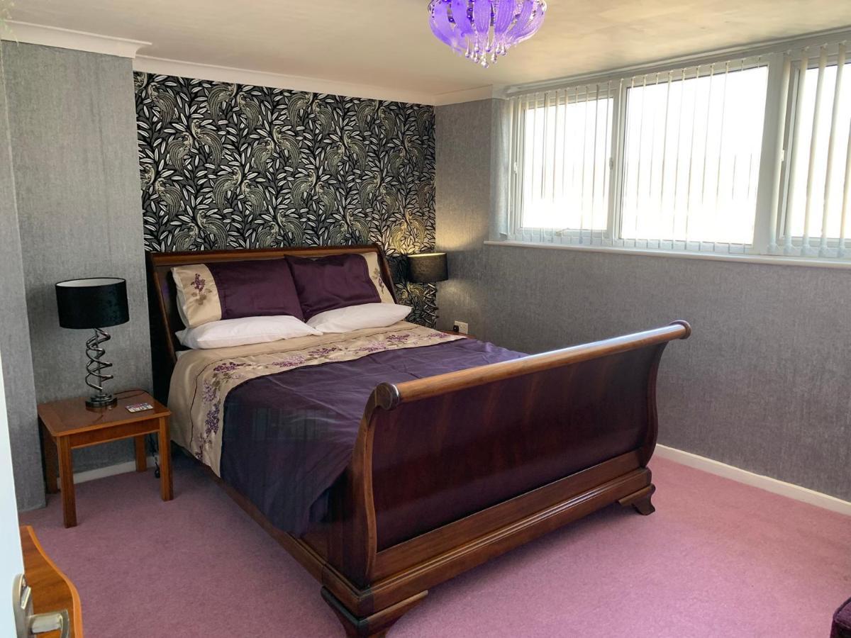 Heather Glen. Six Bedroom Home Near The Sea. Blackpool Bagian luar foto