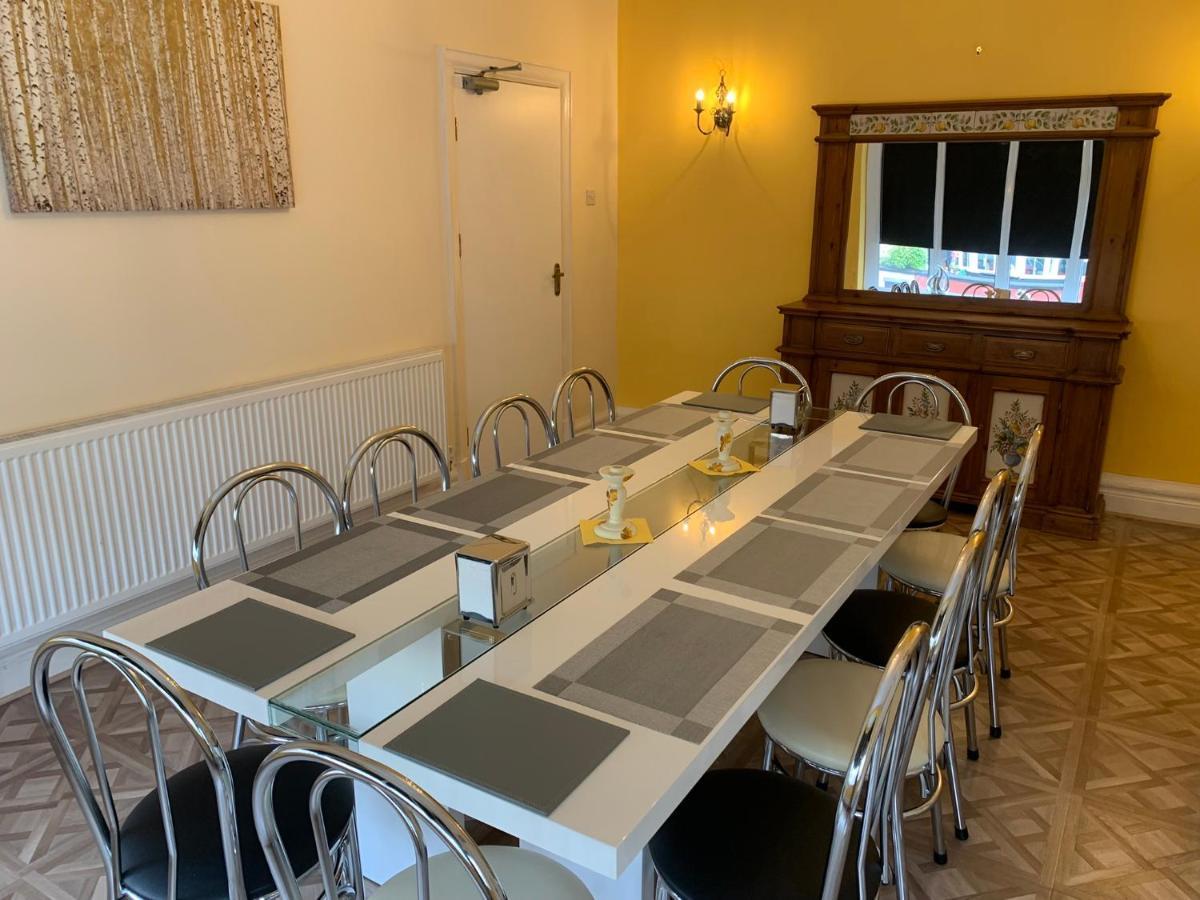 Heather Glen. Six Bedroom Home Near The Sea. Blackpool Bagian luar foto